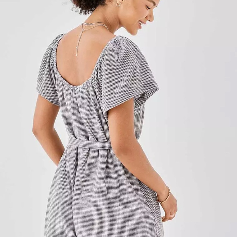 American Eagle Navy Gingham Babydoll Romper ~ Size Large ~ NWT - Picture 2 of 6